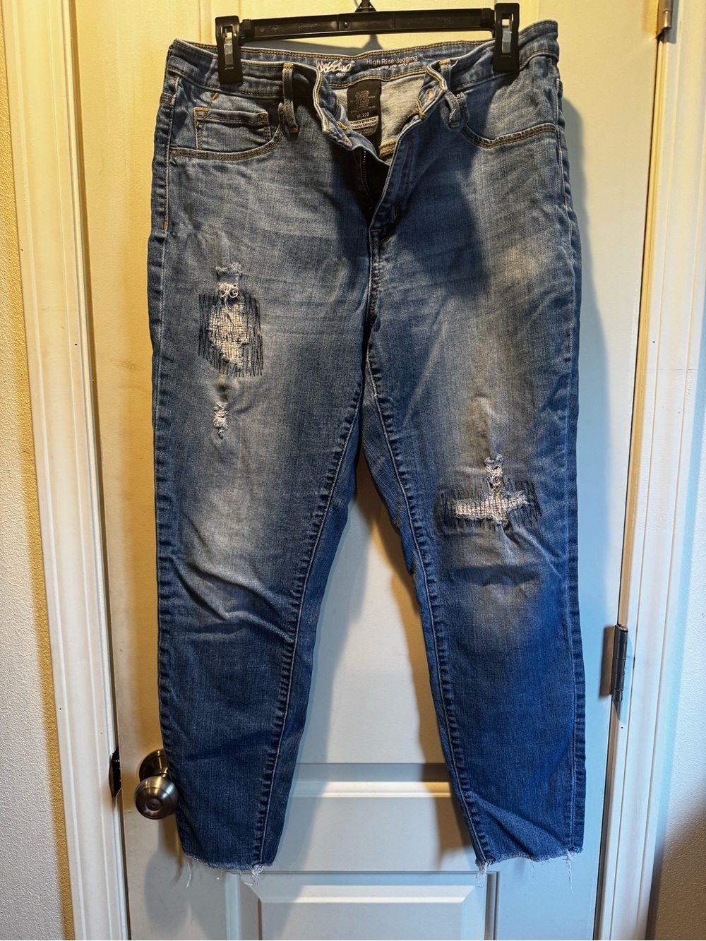 Distressed Women's Jeans